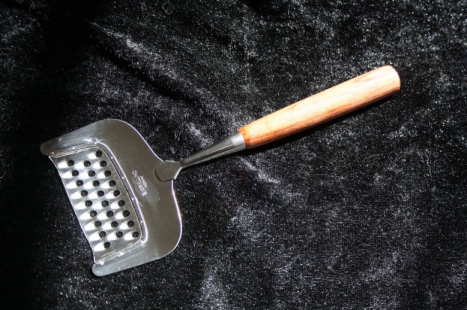 20-003-07-03 - rivosthyvel bubinga 150 kr