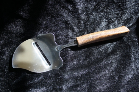 20-001-53-01 - osthyvel renhorn - 225 kr